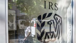 Average tax refund up nearly 11% from a year ago, IRS data shows